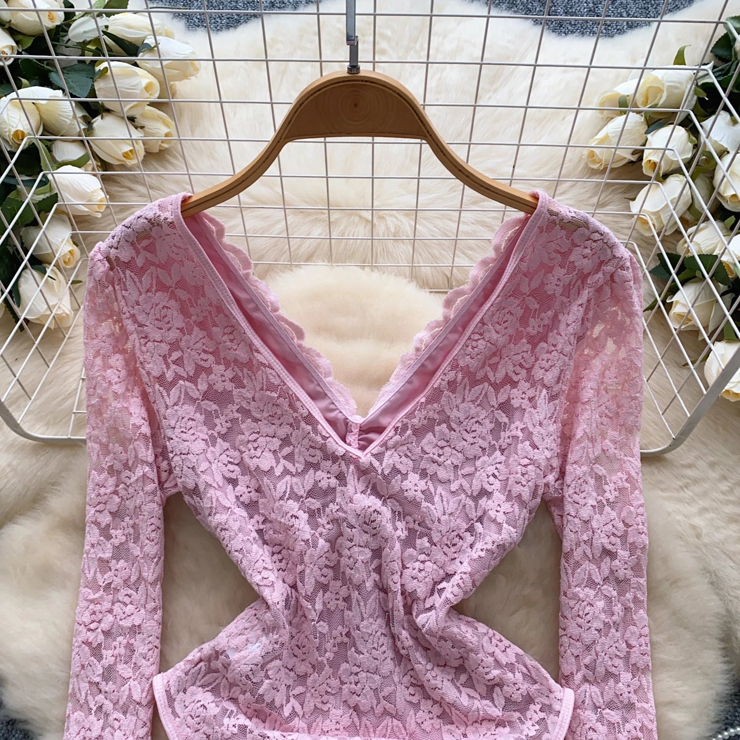 Lace Splice Mesh V Neck Long Sleeves Bodysuits