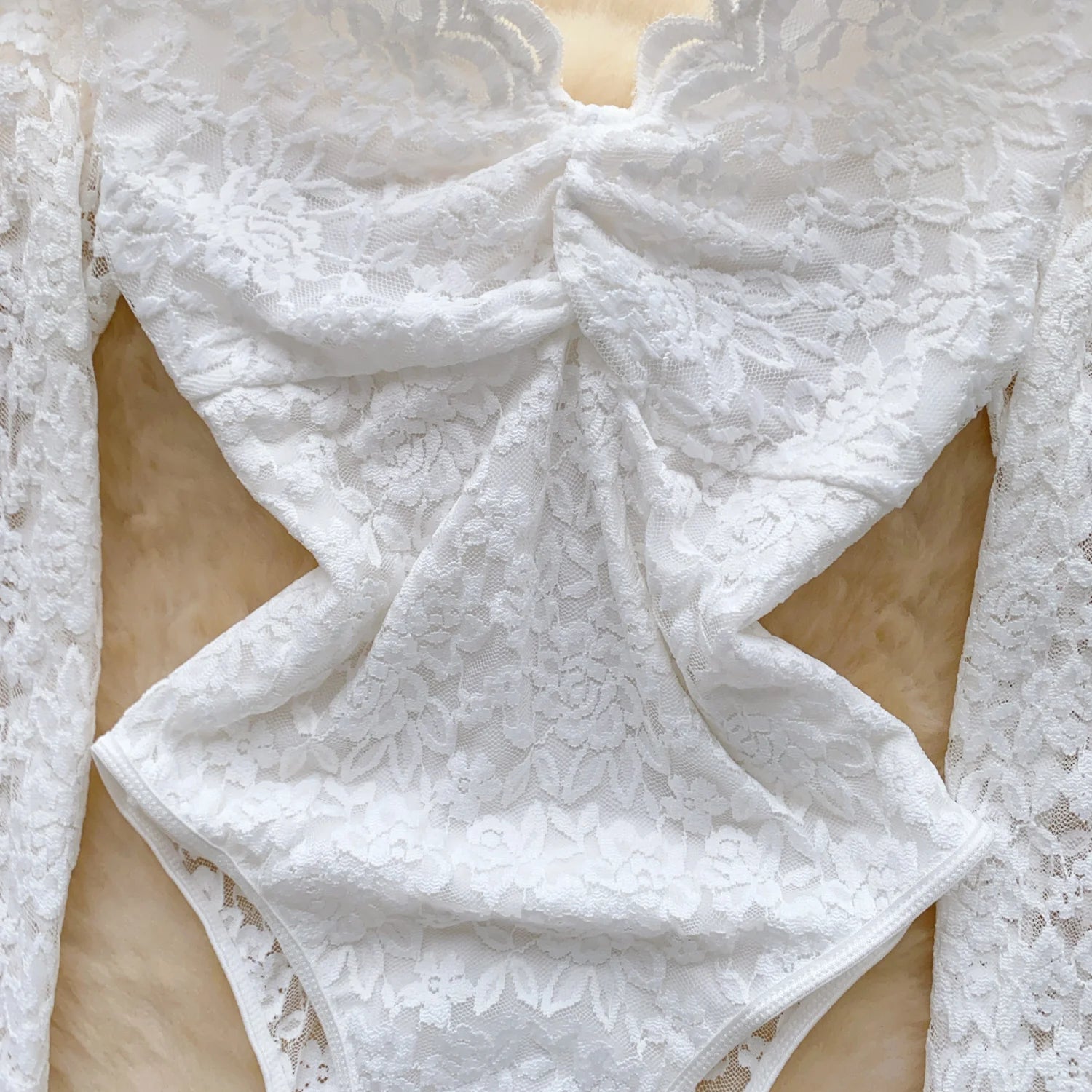 Lace Splice Mesh V Neck Long Sleeves Bodysuits