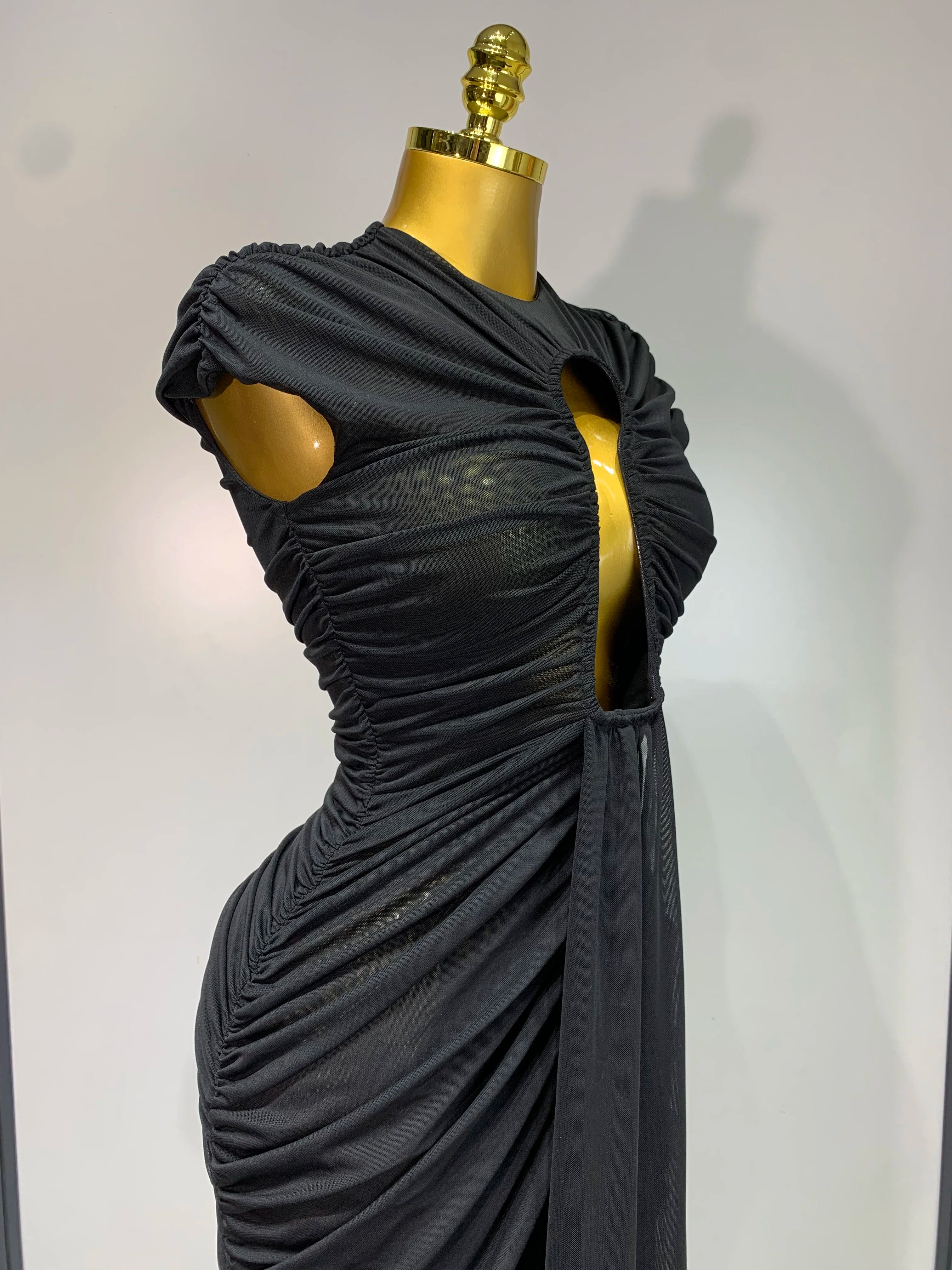 Hollow Out Sleeveless O-Neck Bodycon Dress