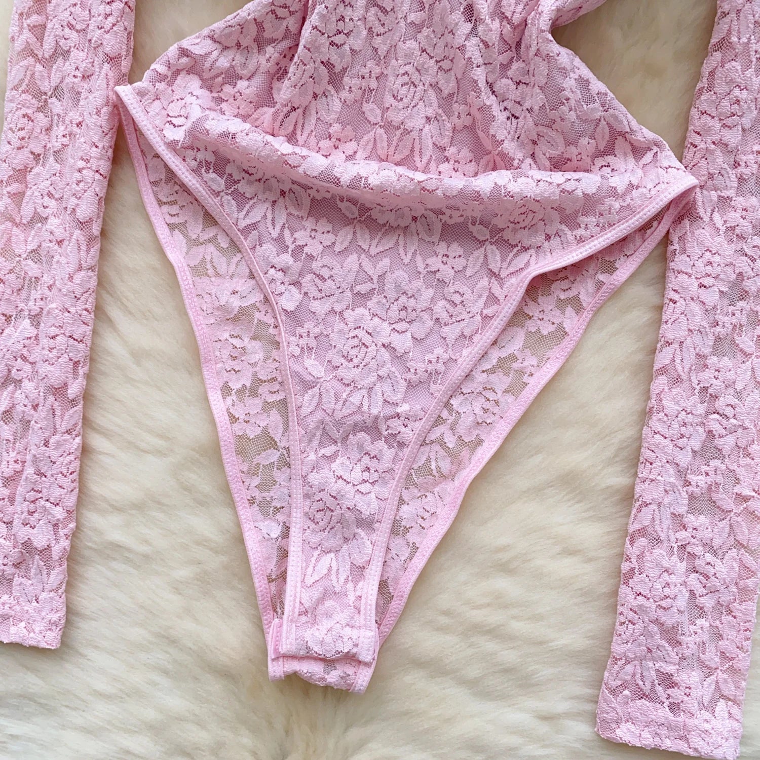 Lace Splice Mesh V Neck Long Sleeves Bodysuits